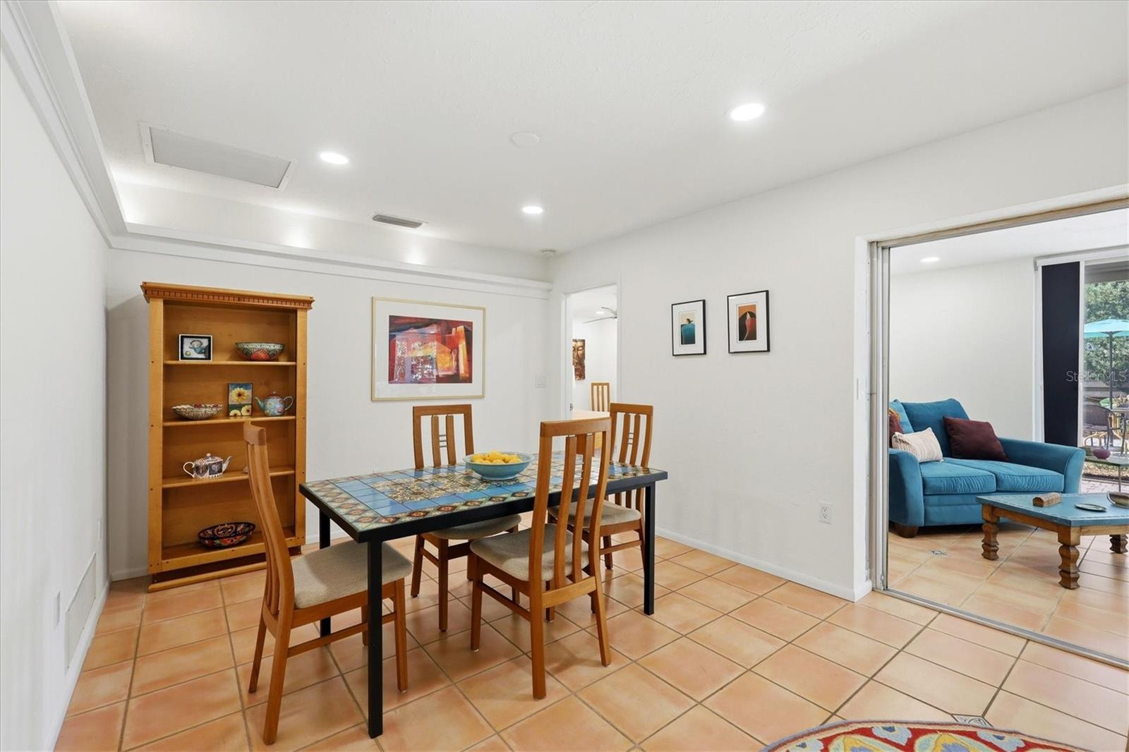 FRST LAKES COUNTRY CLUB ESTATES - Residential