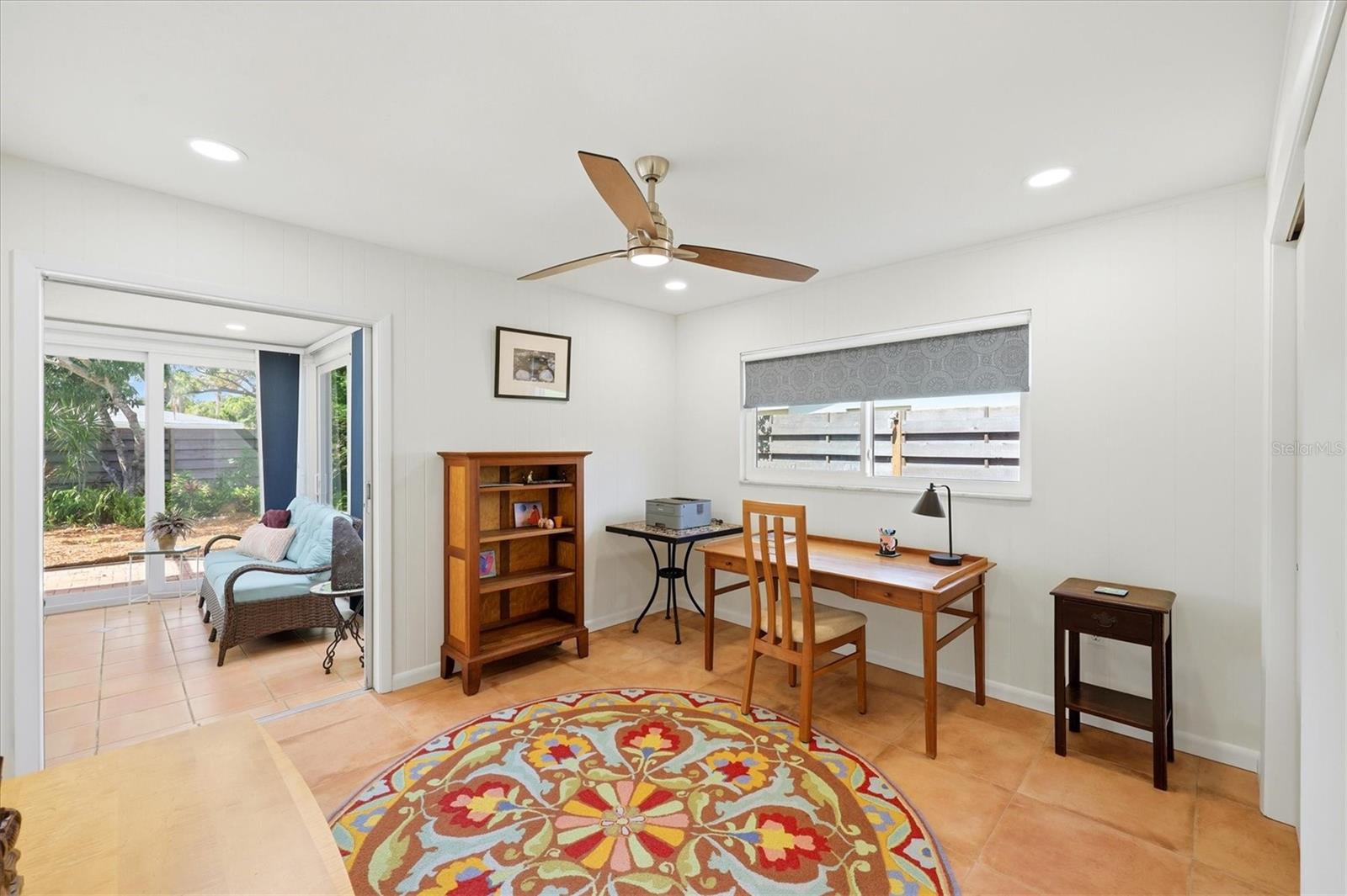 FRST LAKES COUNTRY CLUB ESTATES - Residential