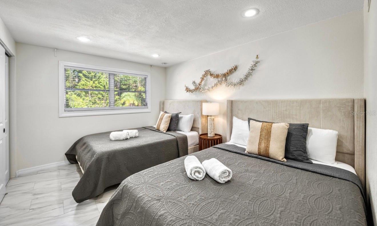 LONGBOAT KEY - Residential