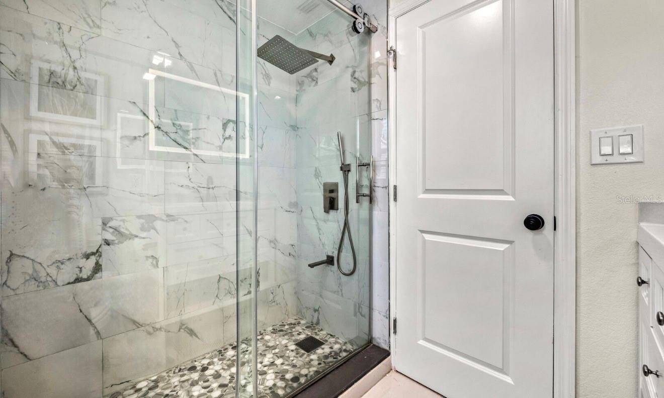 LONGBOAT KEY - Residential