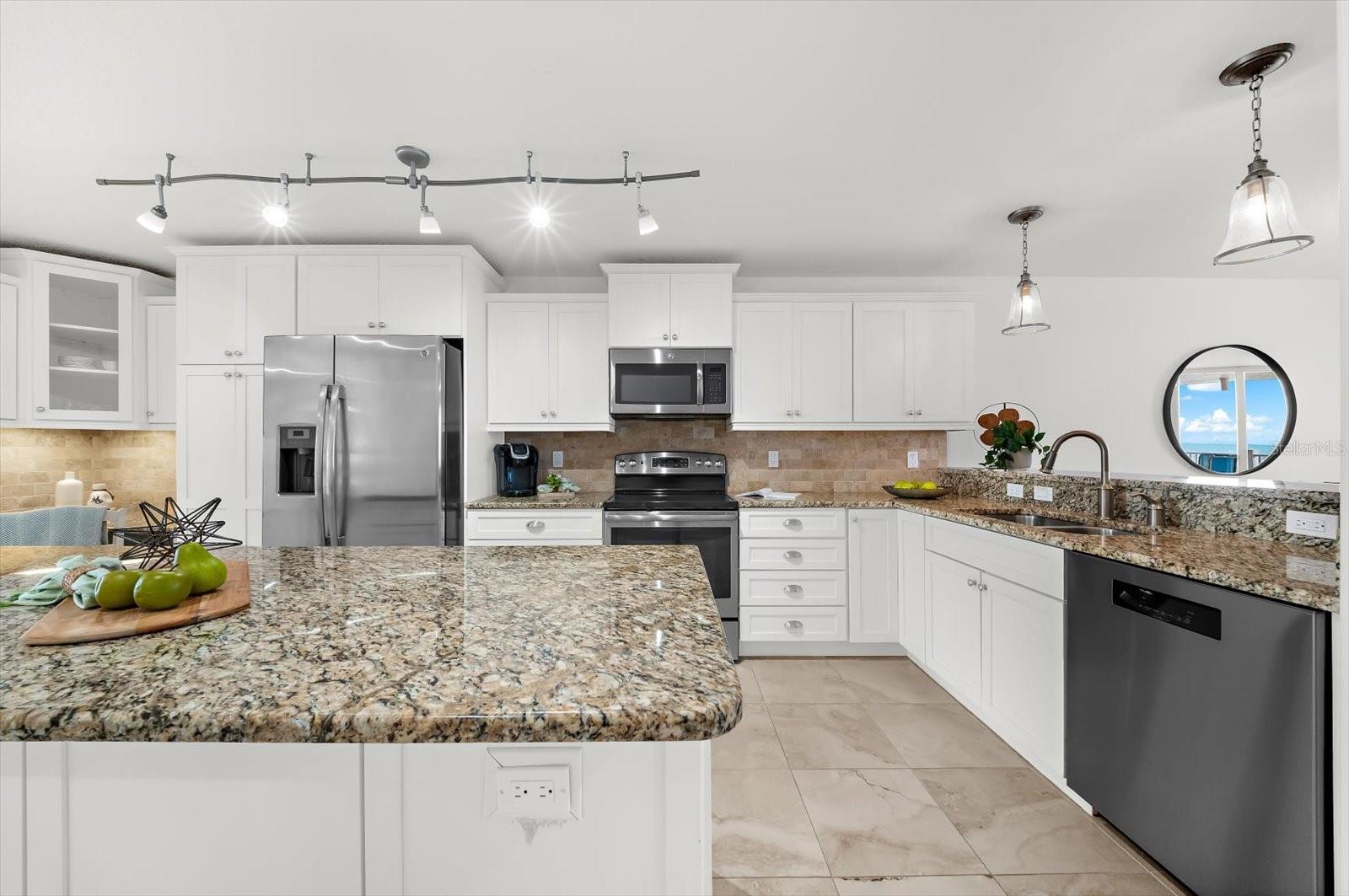ANNA MARIA ISLAND CLUB - Residential