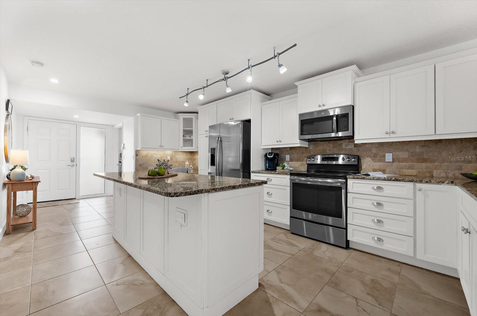 ANNA MARIA ISLAND CLUB - Residential