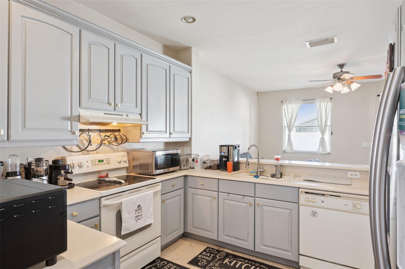 WINDSOR POINT PH 2 - Residential