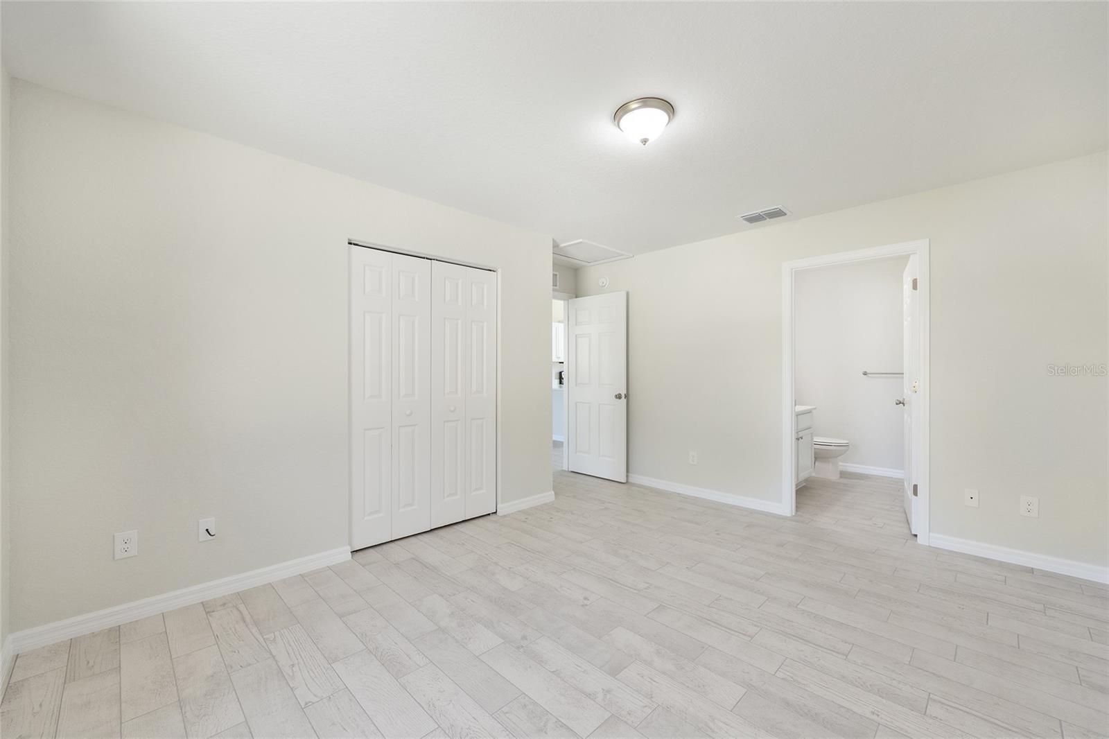 SILVER SPGS SHORES UN 12 - Residential