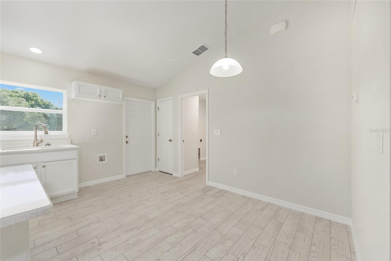 SILVER SPGS SHORES UN 12 - Residential