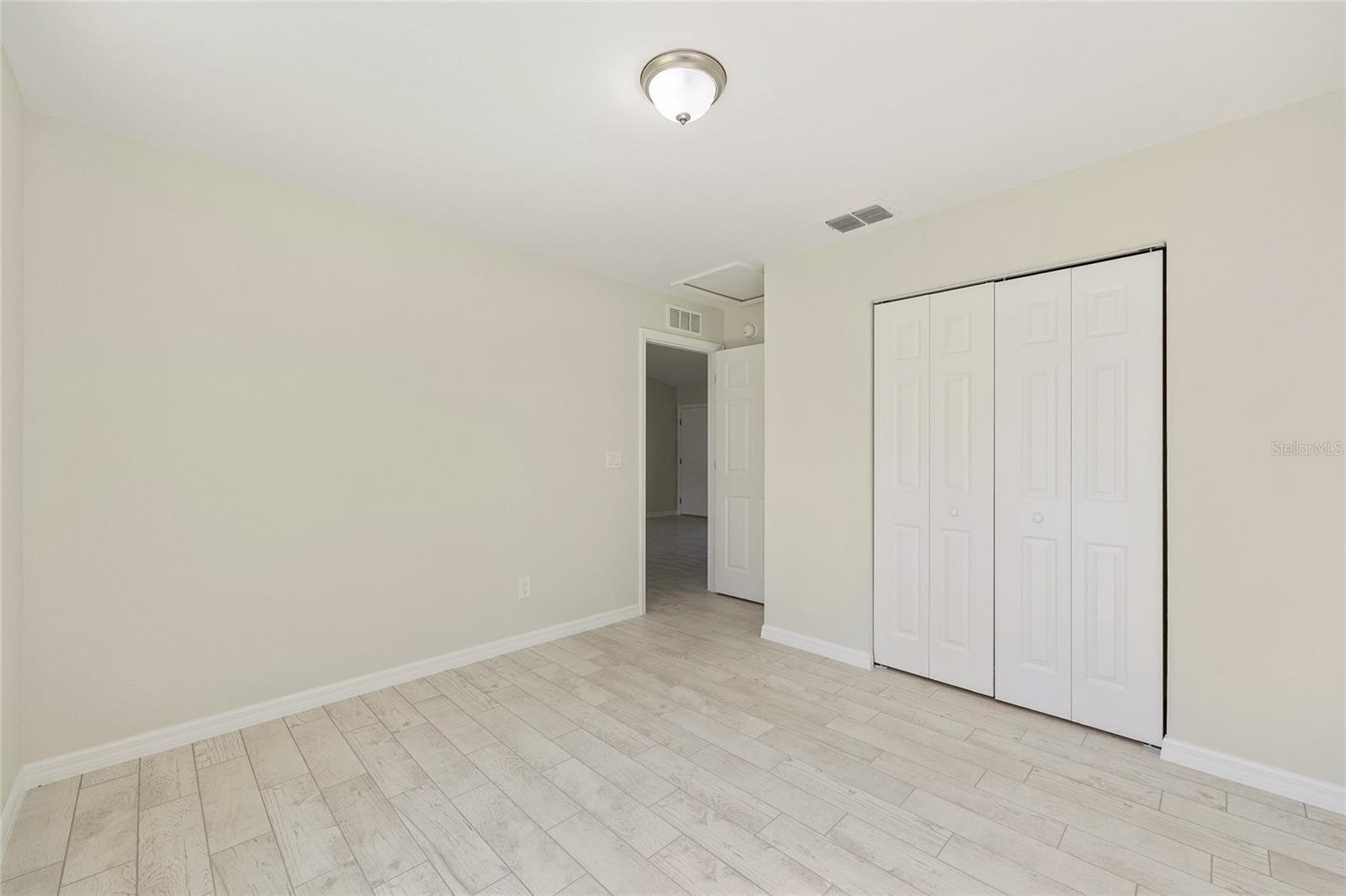 SILVER SPGS SHORES UN 12 - Residential