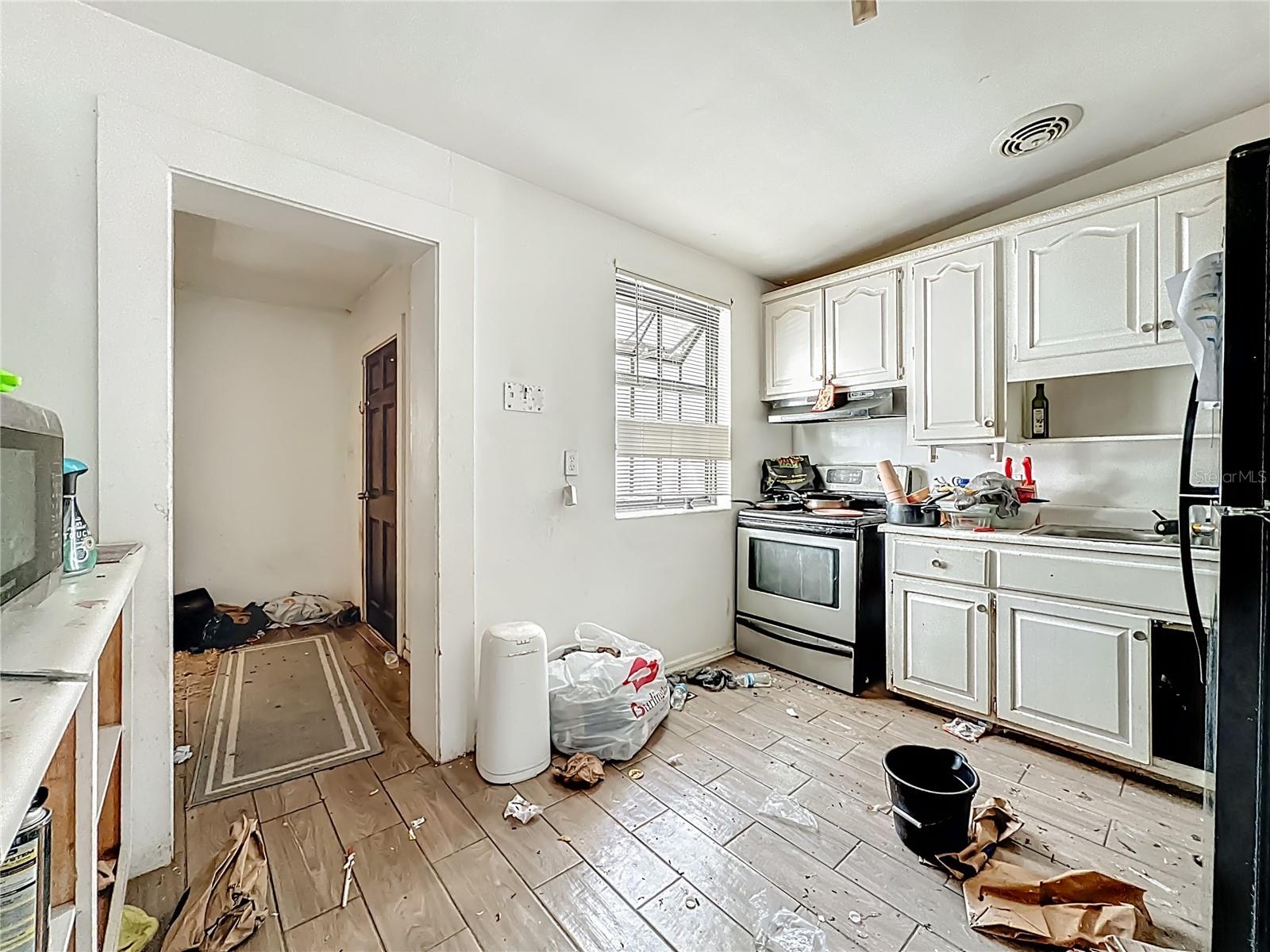 LAKE FOREST HILL UNIT 03A - Residential