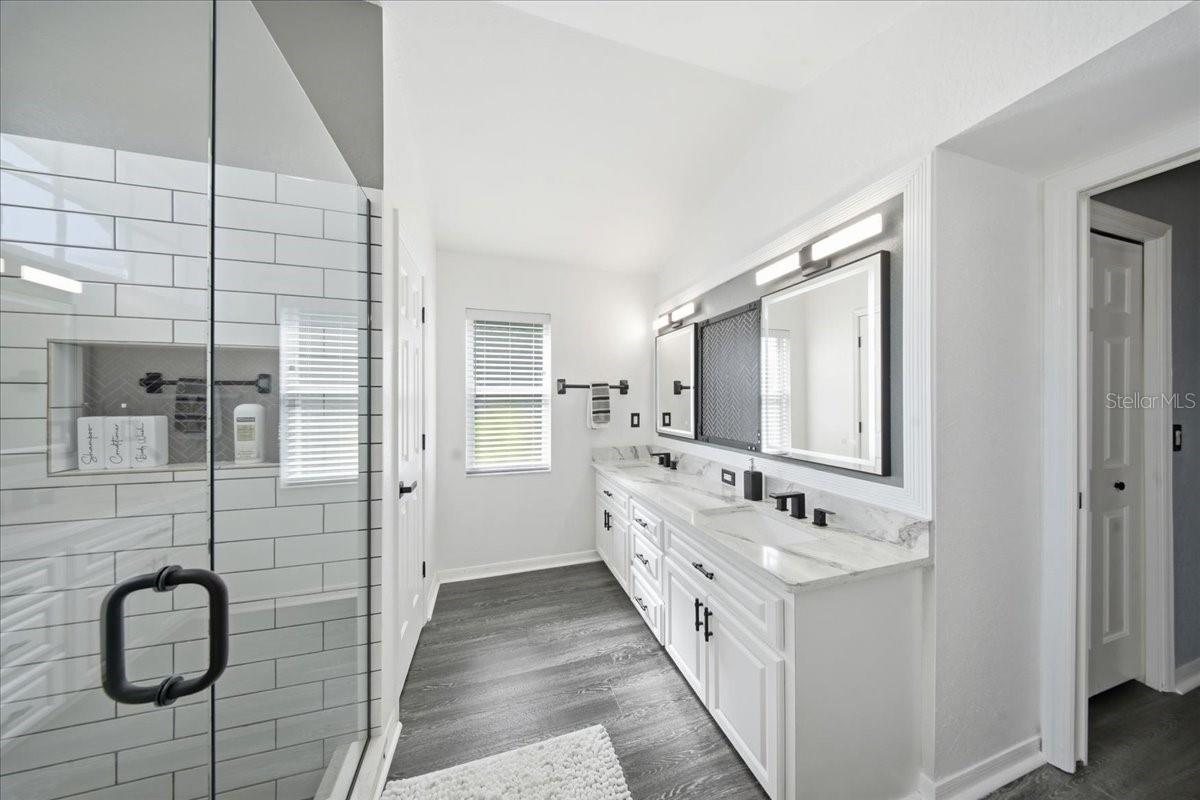 OAKWOOD GOLF CLUB PH 02 - Residential