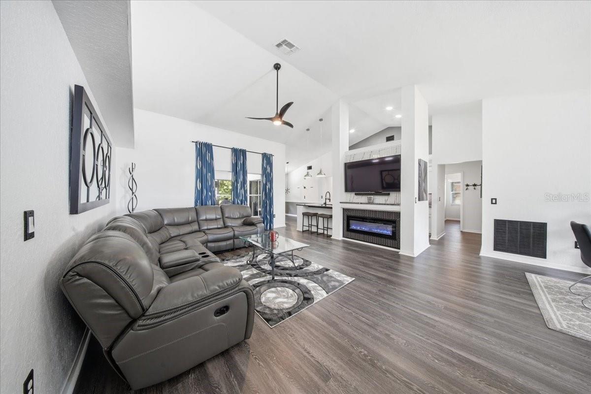 OAKWOOD GOLF CLUB PH 02 - Residential