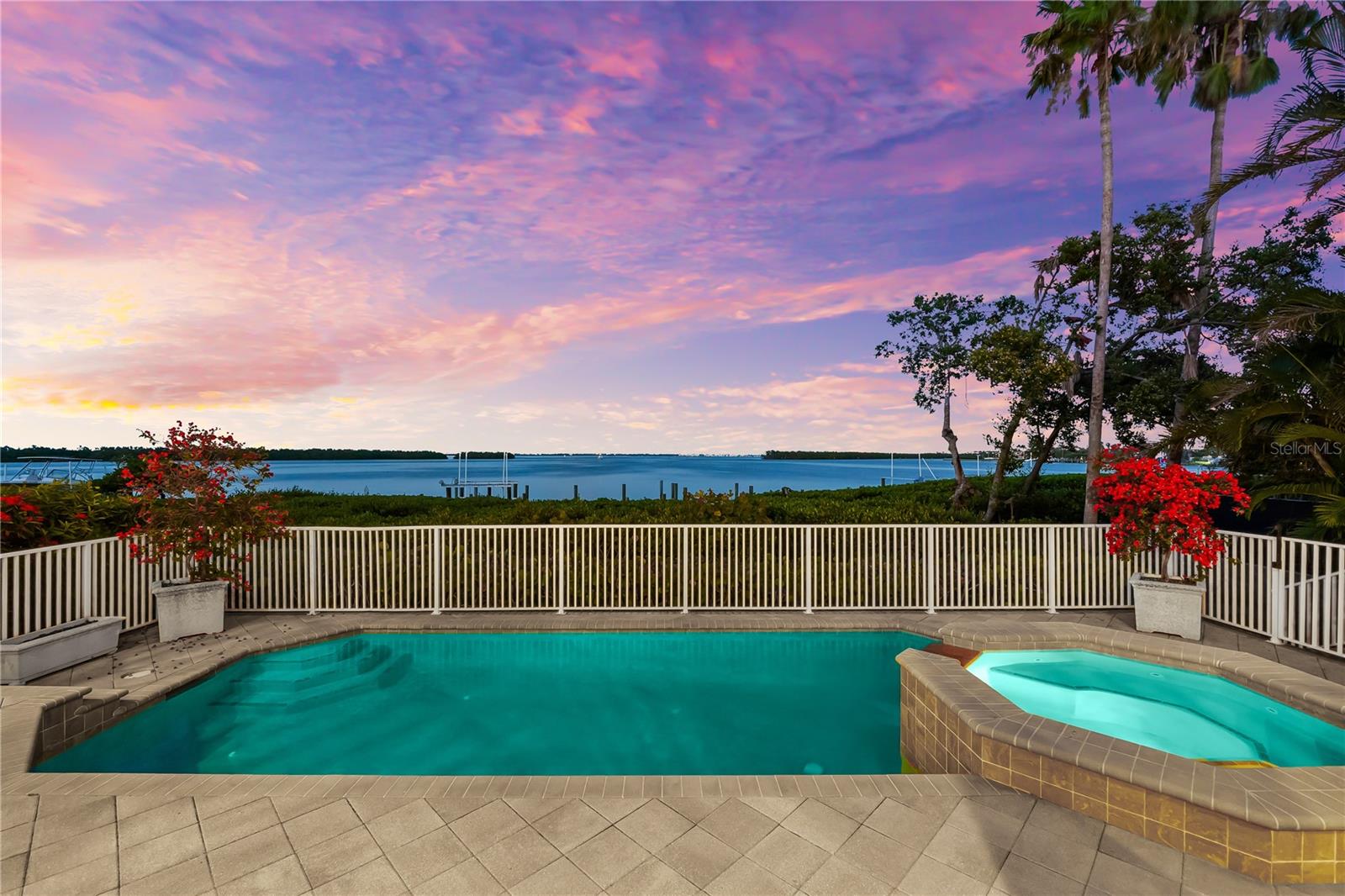 HIDEAWAY BAY SUB - Residential