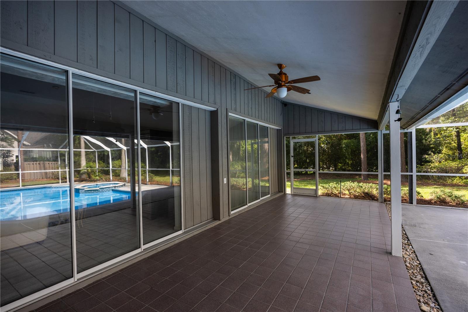 HUNTINGTON PH II - Residential