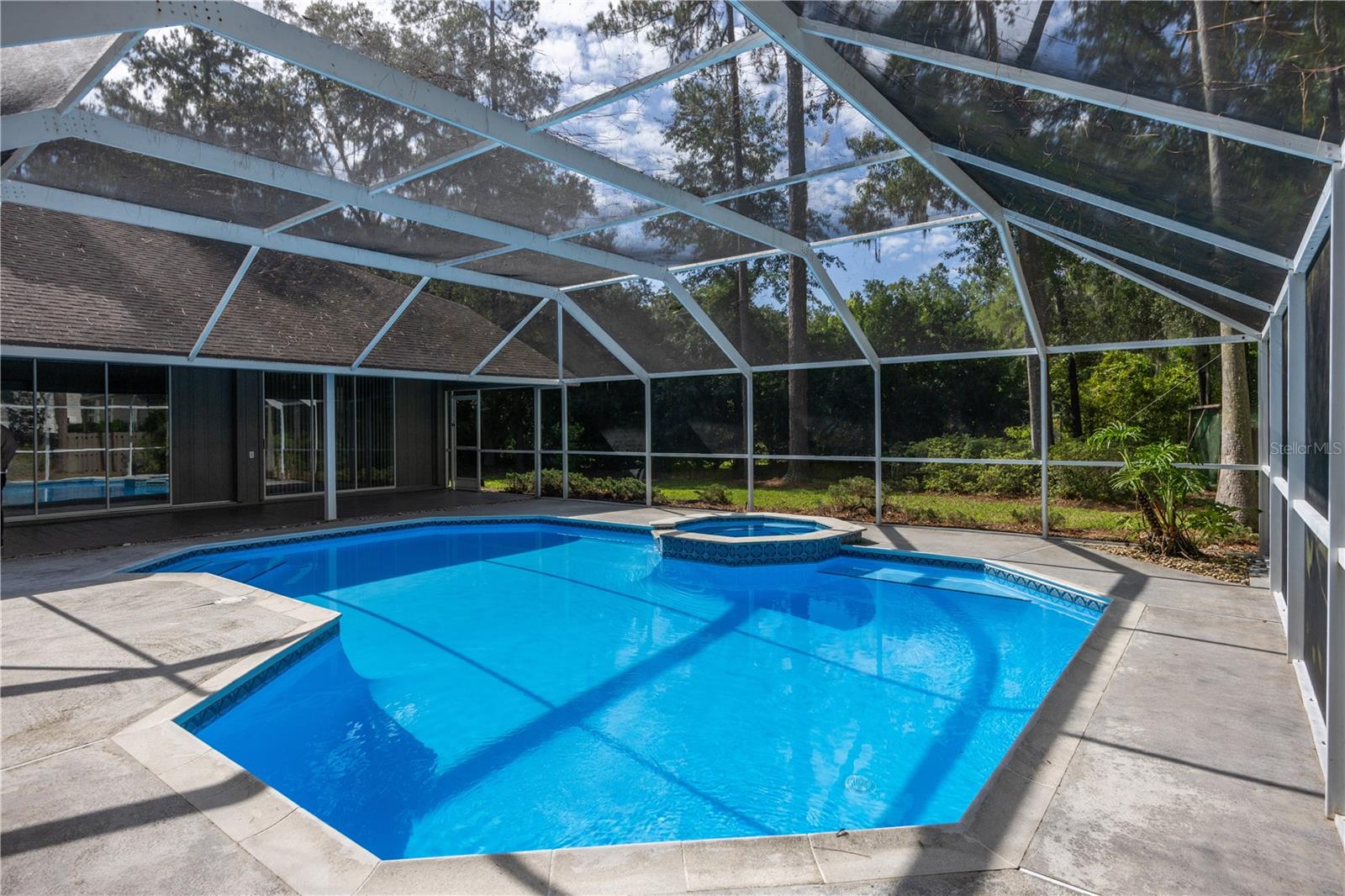 HUNTINGTON PH II - Residential