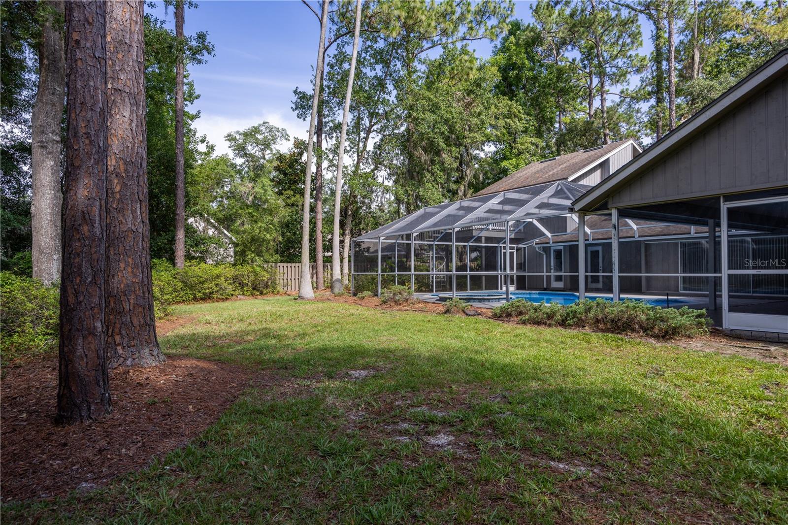 HUNTINGTON PH II - Residential