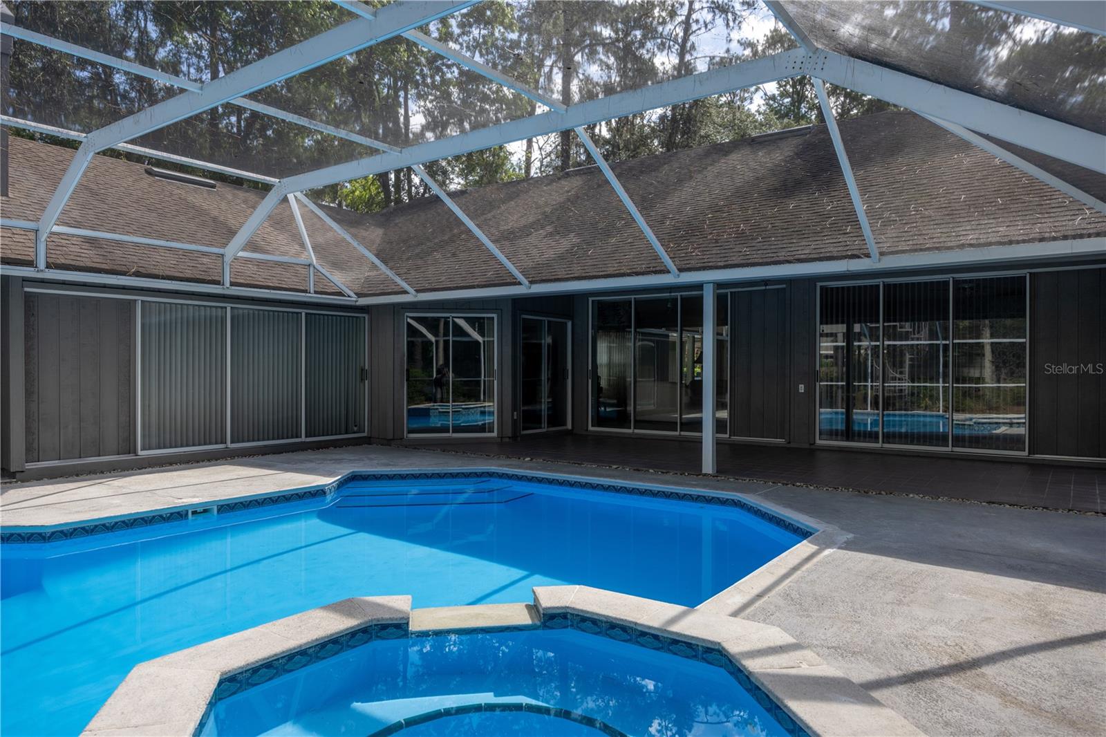 HUNTINGTON PH II - Residential