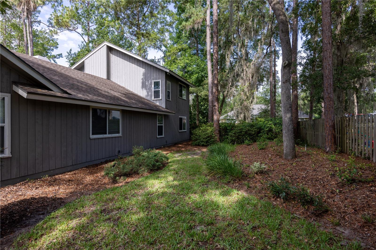 HUNTINGTON PH II - Residential