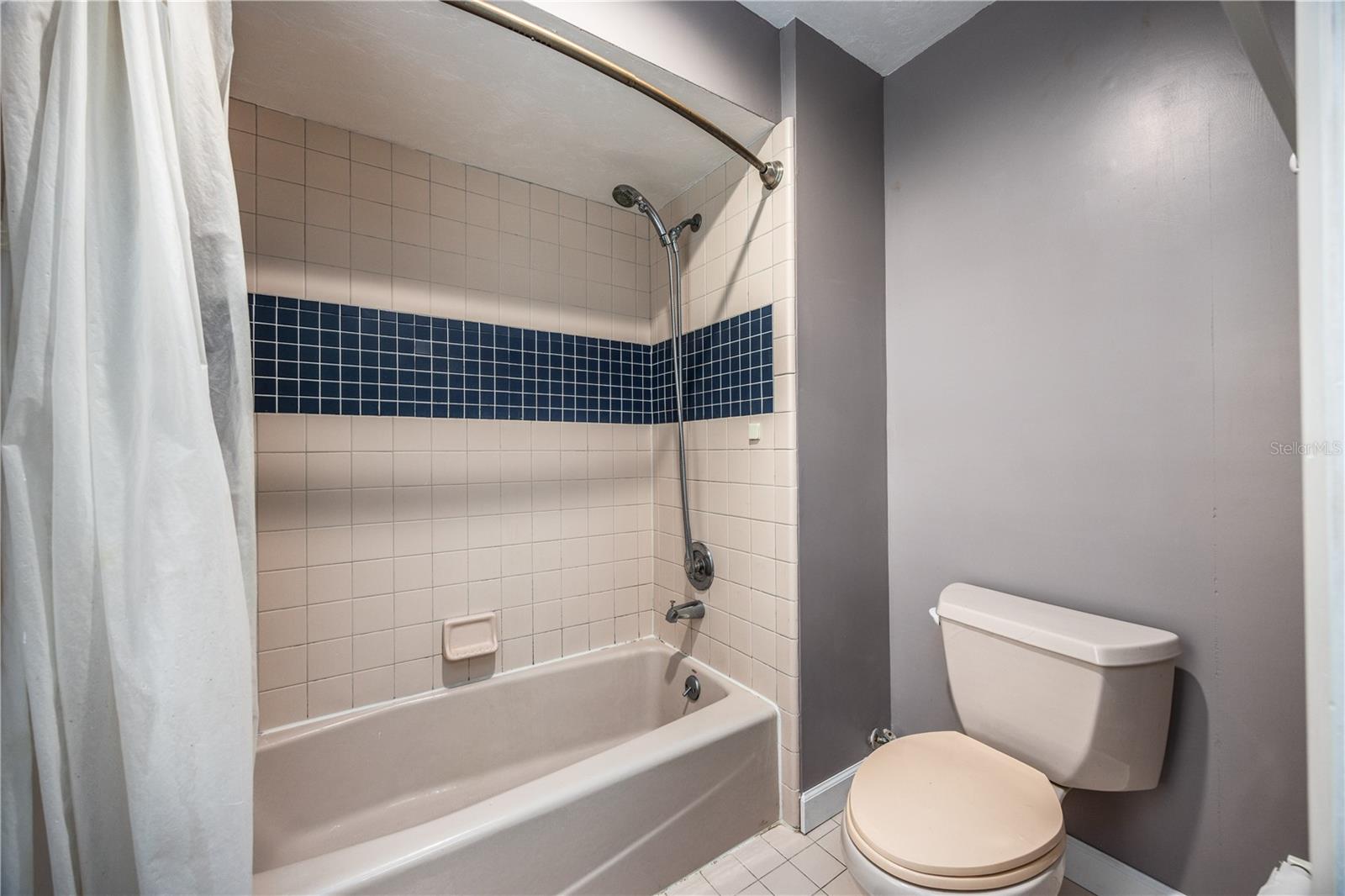 HUNTINGTON PH II - Residential