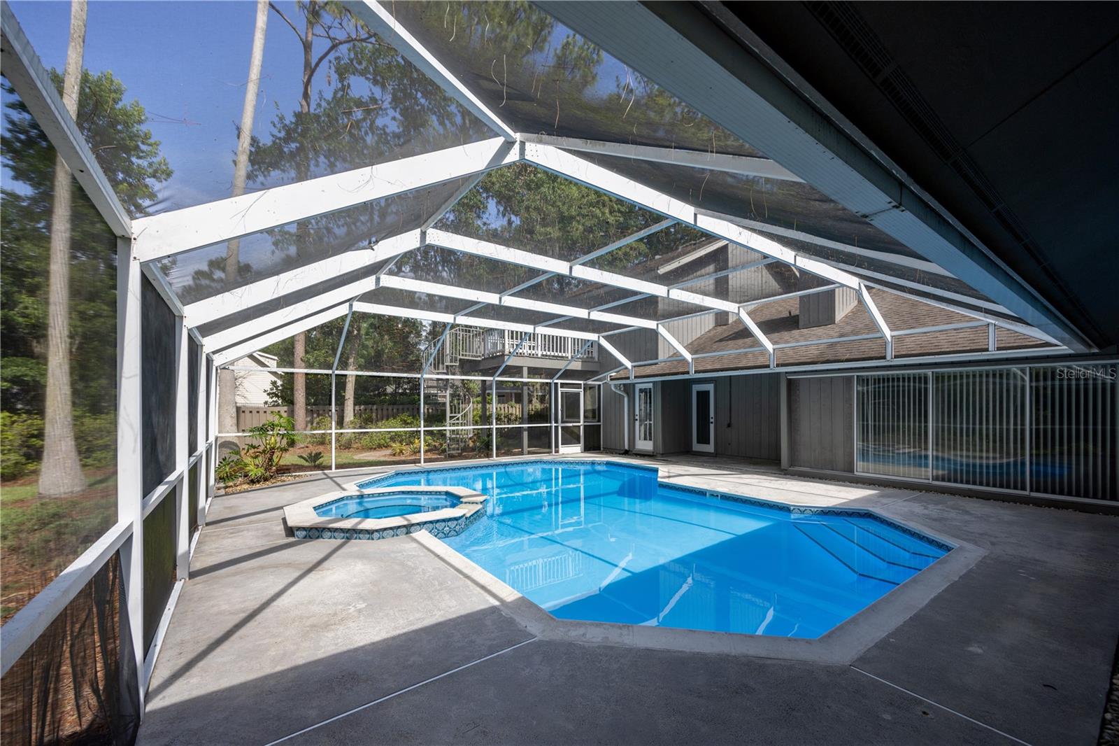 HUNTINGTON PH II - Residential