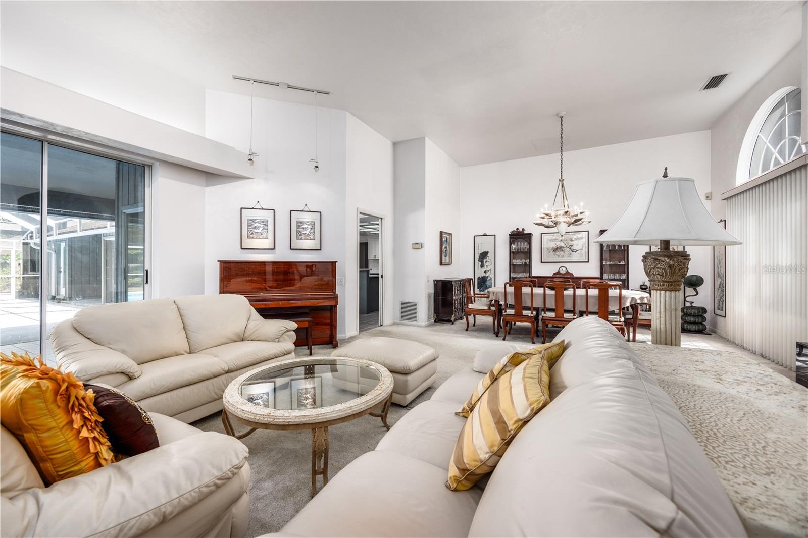 HUNTINGTON PH II - Residential
