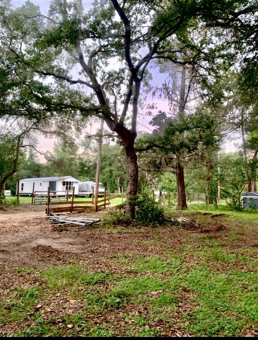SILVER SPGS CAMPSITES LAKE JUMPE - Residential