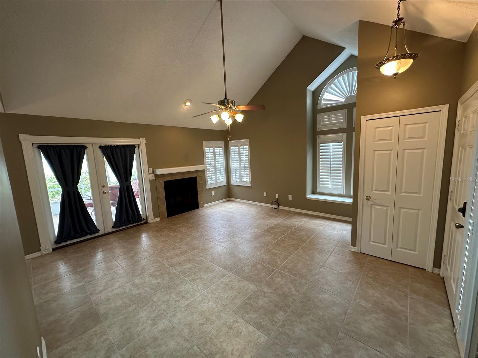 WEDGEWOOD GROVES - Residential