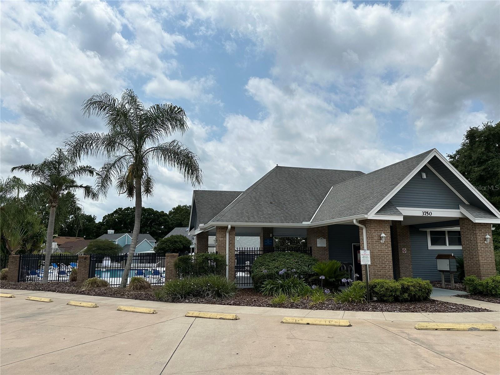 WEDGEWOOD GROVES - Residential