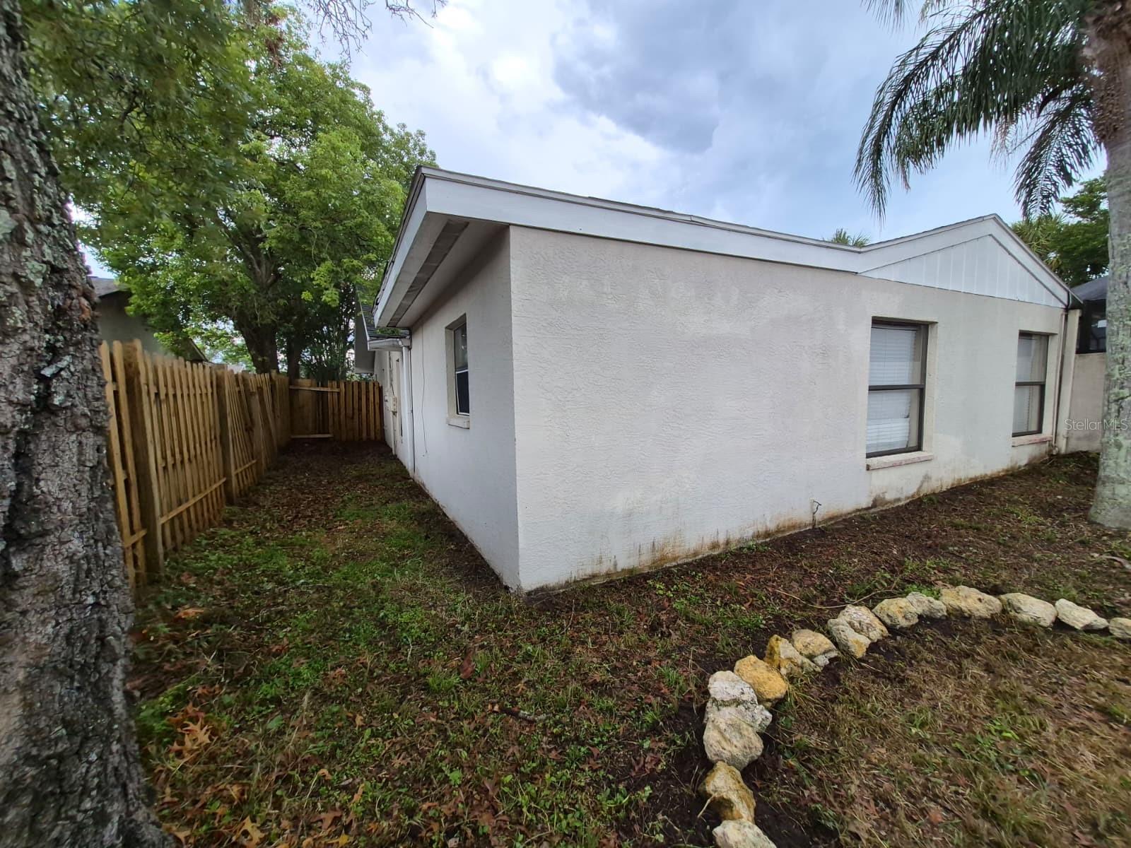 BRIARWOODS - Residential