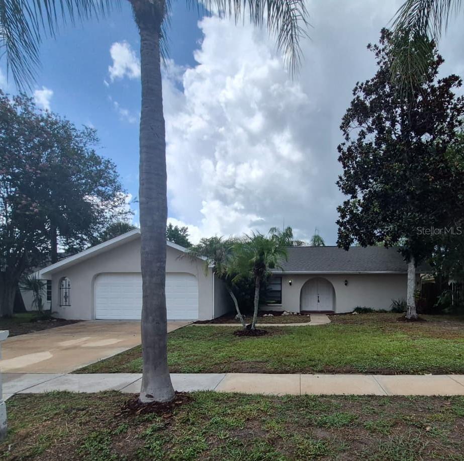 BRIARWOODS - Residential