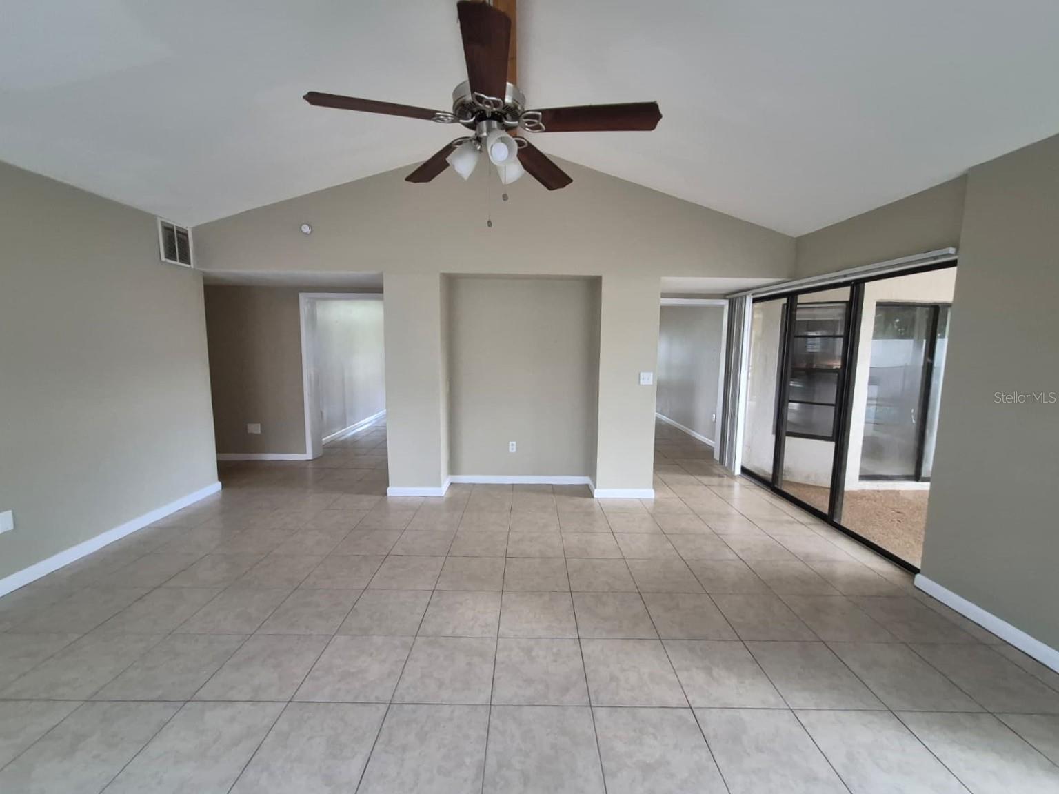BRIARWOODS - Residential