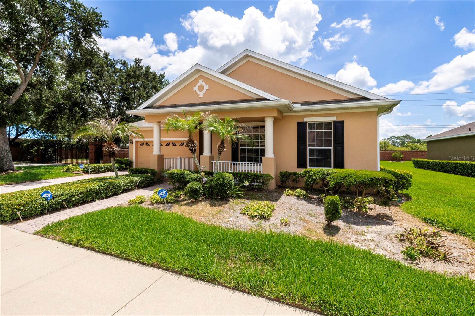 CARRIAGE POINTE A-I & L - Residential