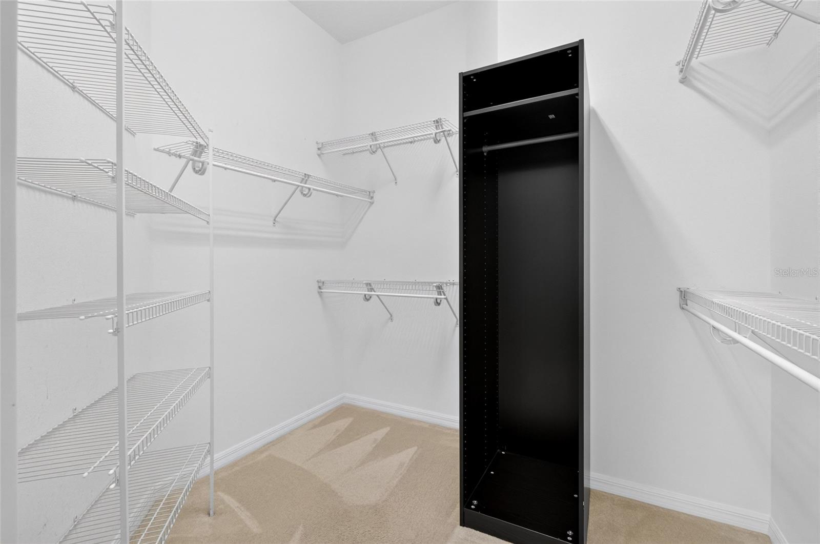 CARRIAGE POINTE A-I & L - Residential