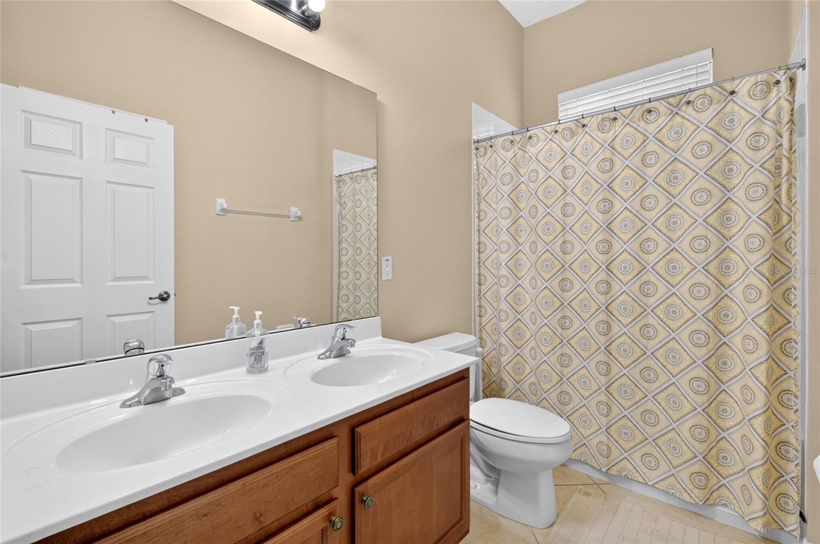 CARRIAGE POINTE A-I & L - Residential