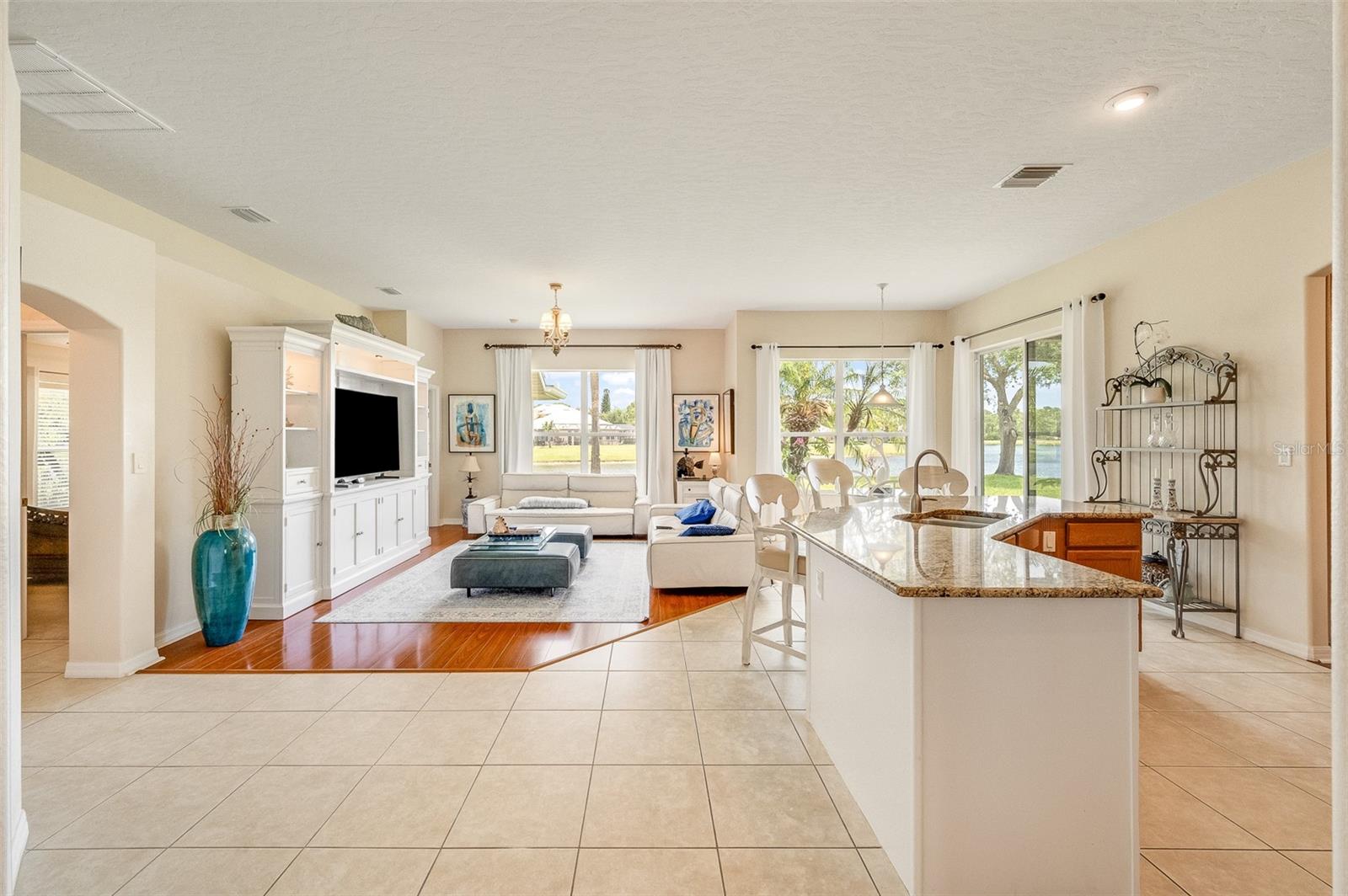 MAGNOLIA PARK AT BAYSIDE LAKES - Residential