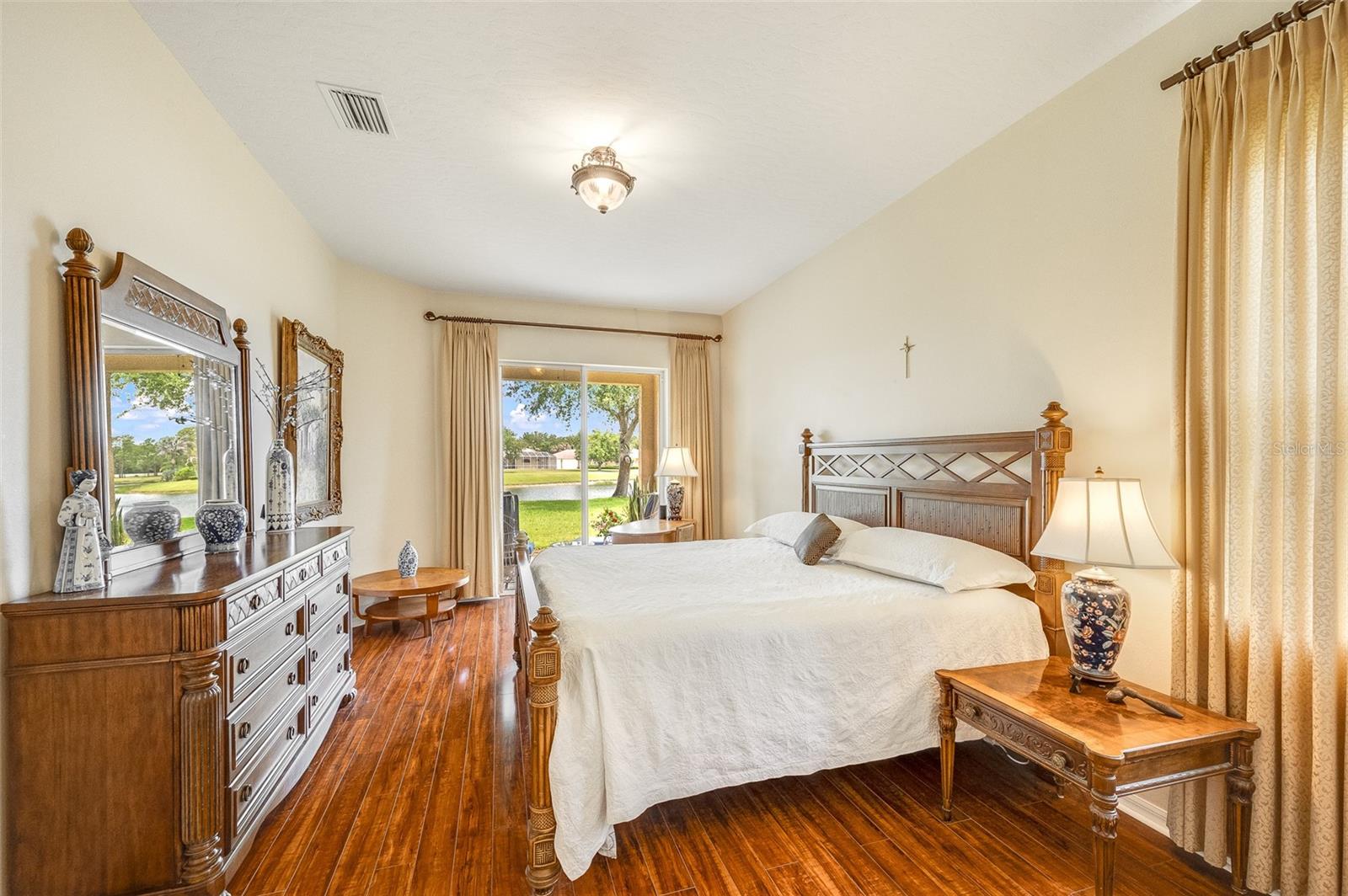 MAGNOLIA PARK AT BAYSIDE LAKES - Residential