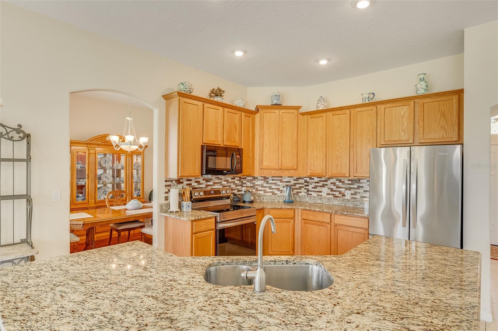 MAGNOLIA PARK AT BAYSIDE LAKES - Residential