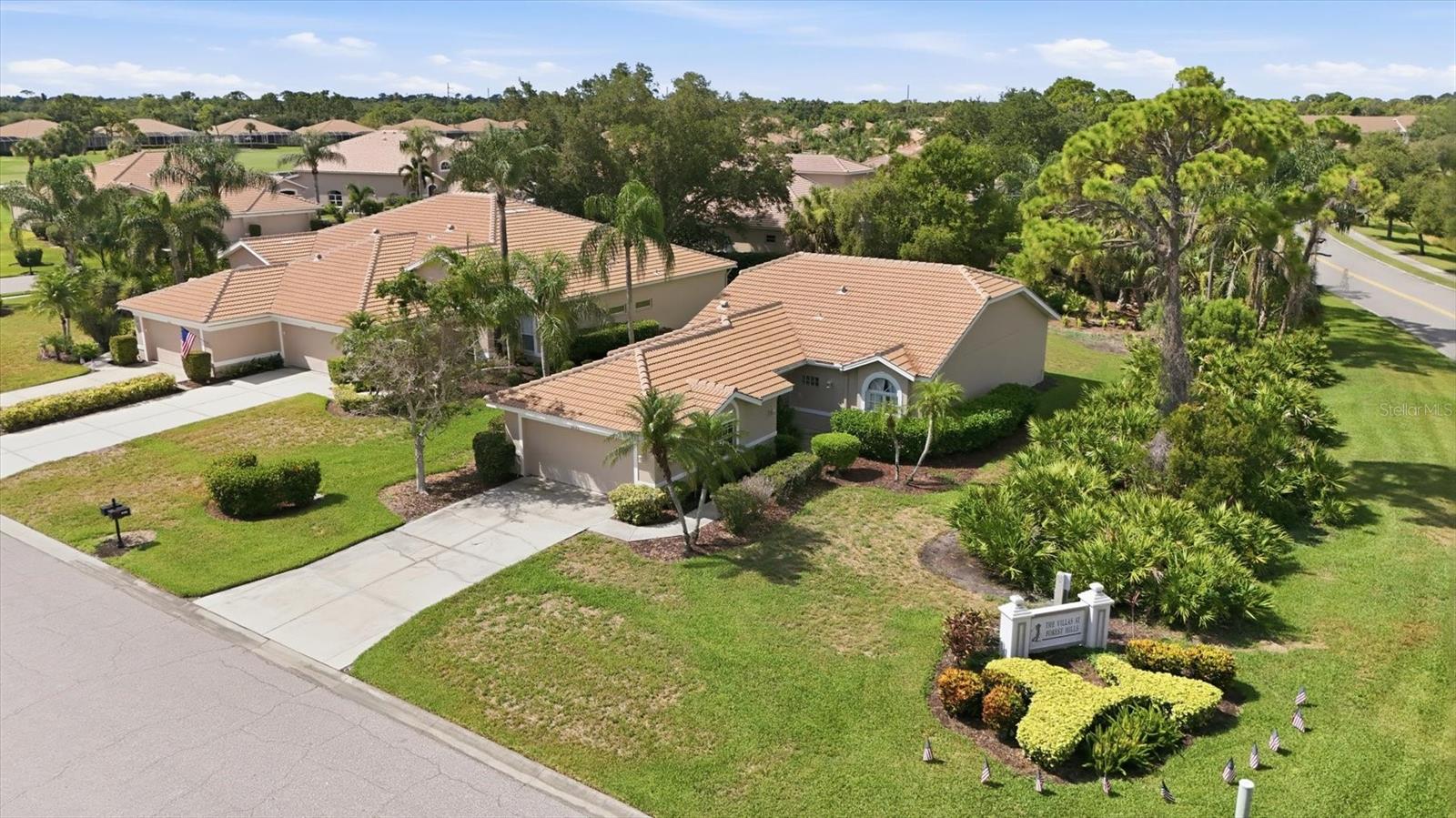 STONEYBROOK GOLF & CNTRY CLUB - Residential