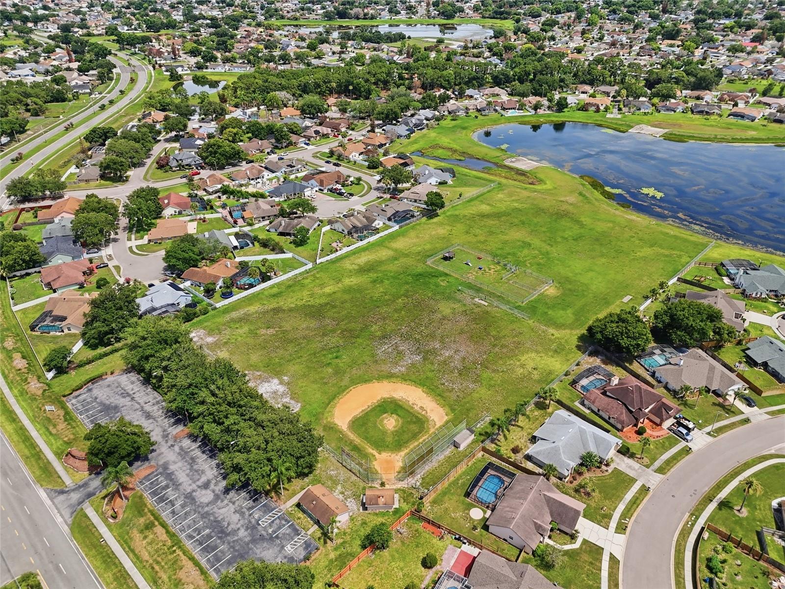 WHISPER LAKES - Residential