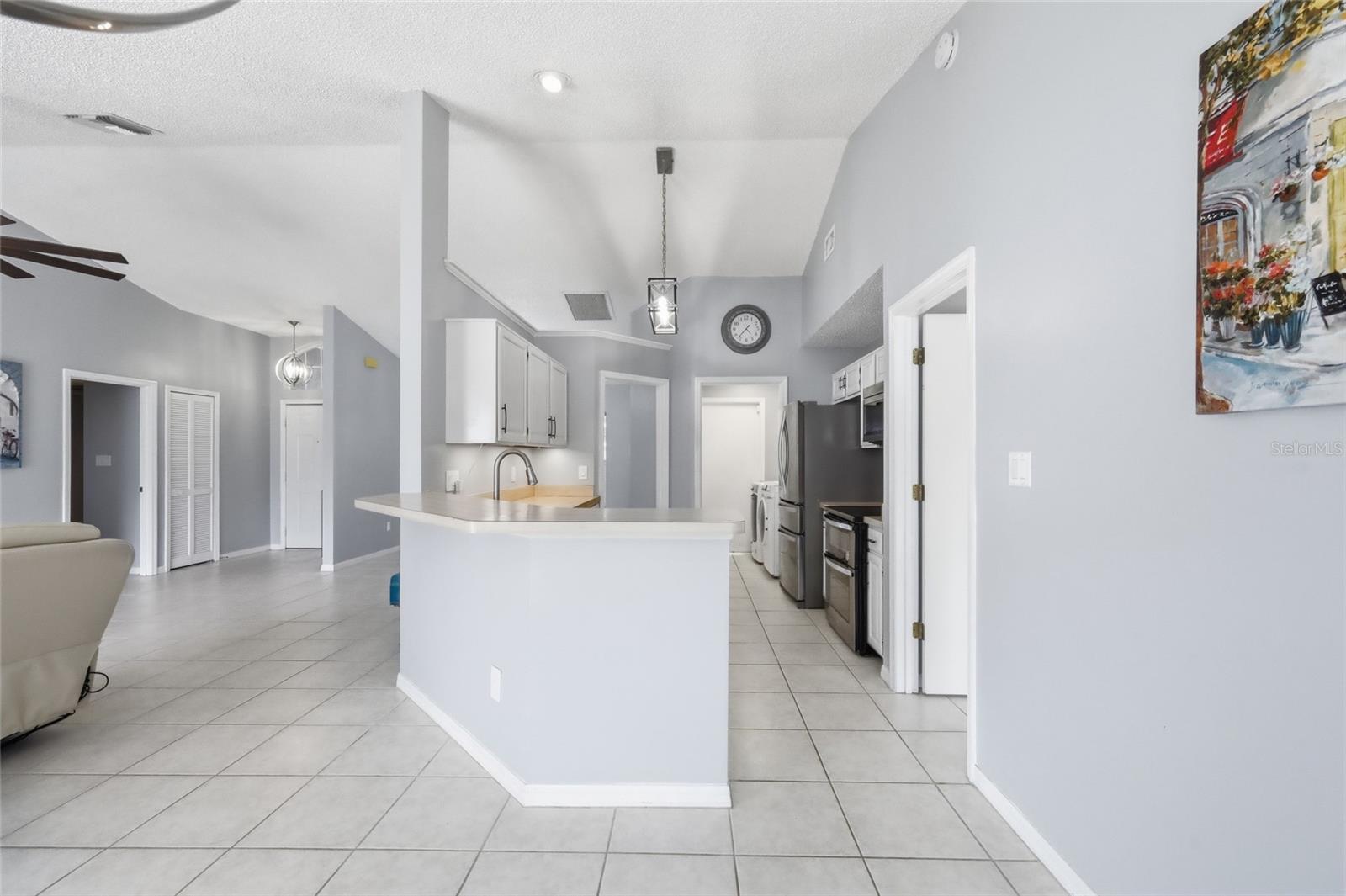 WHISPER LAKES - Residential
