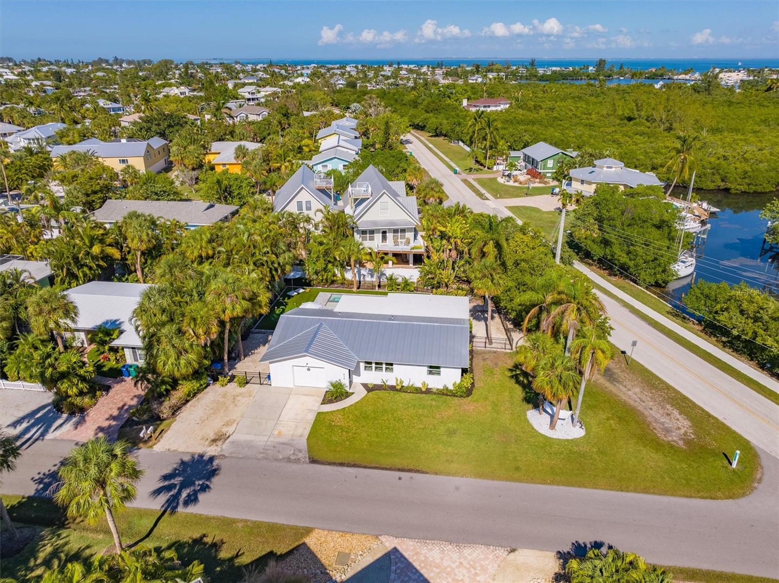 BAY PALMS ADD - Residential