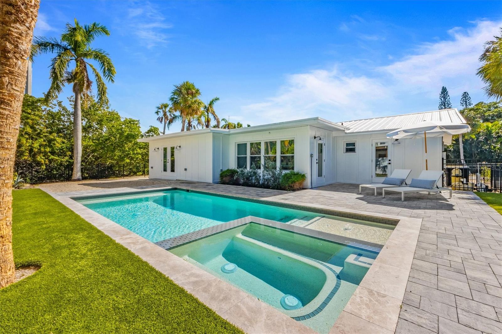 BAY PALMS ADD - Residential