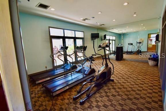 PARKWAY PALMS RSRT MAINGATE - Residential
