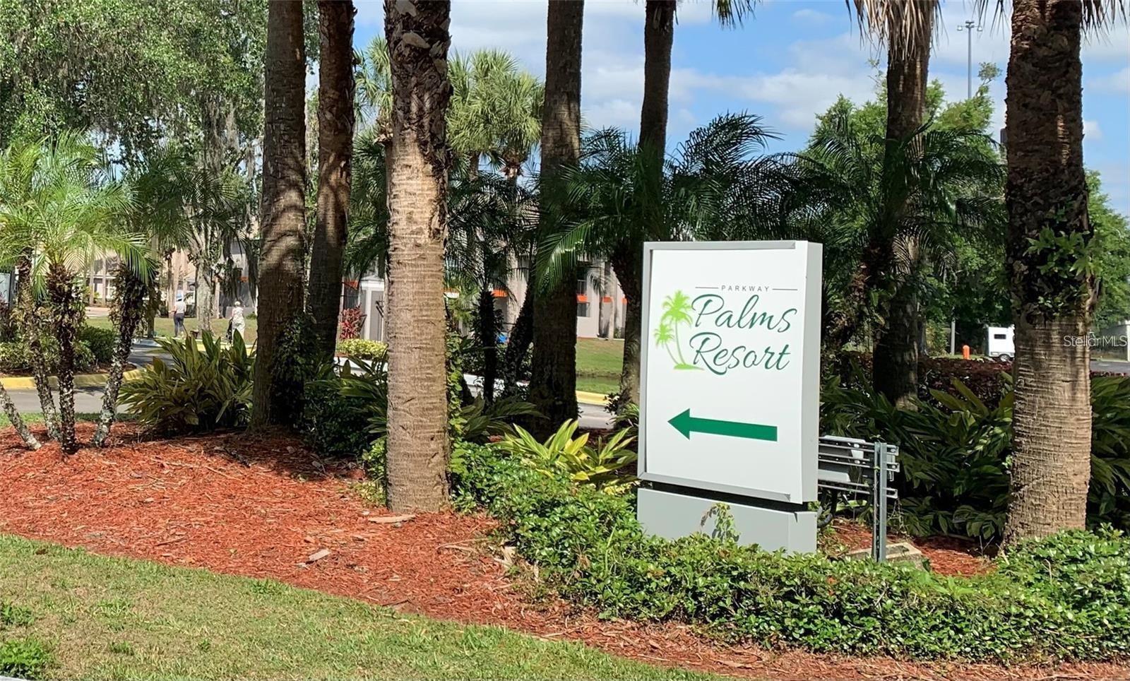 PARKWAY PALMS RSRT MAINGATE - Residential