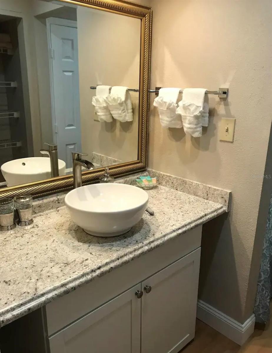 PARKWAY PALMS RSRT MAINGATE - Residential