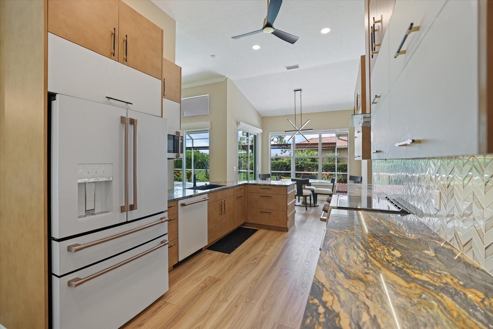 LAKES OF JACARANDA - Residential
