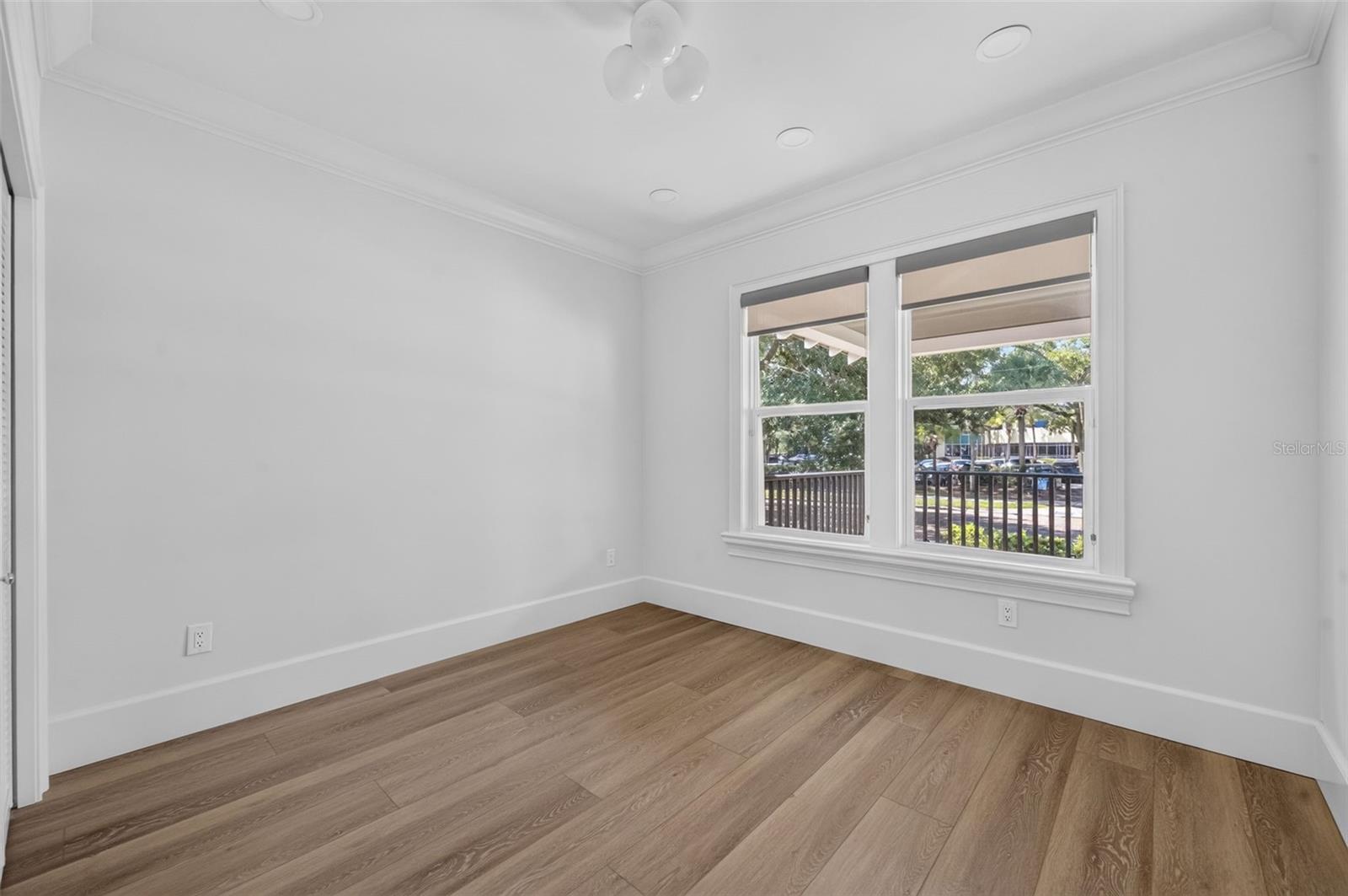 COLONIAL PARK SUB - Residential Lease