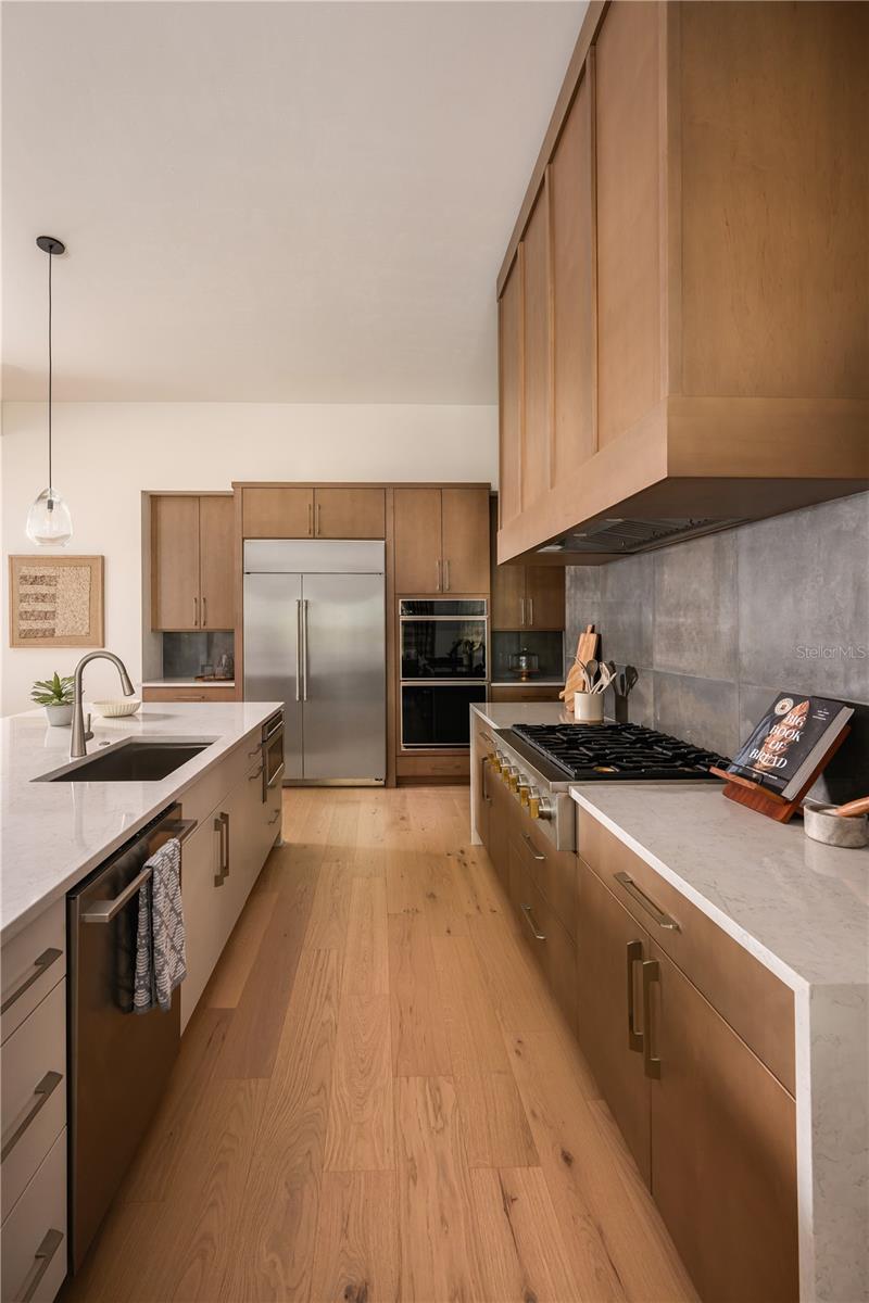 KINGSTON PLACE PB 36 PG 73 - Residential