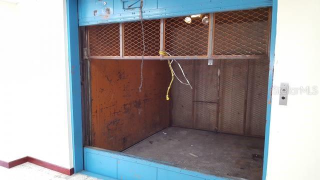 BARBOSA 602 - Commercial Sale