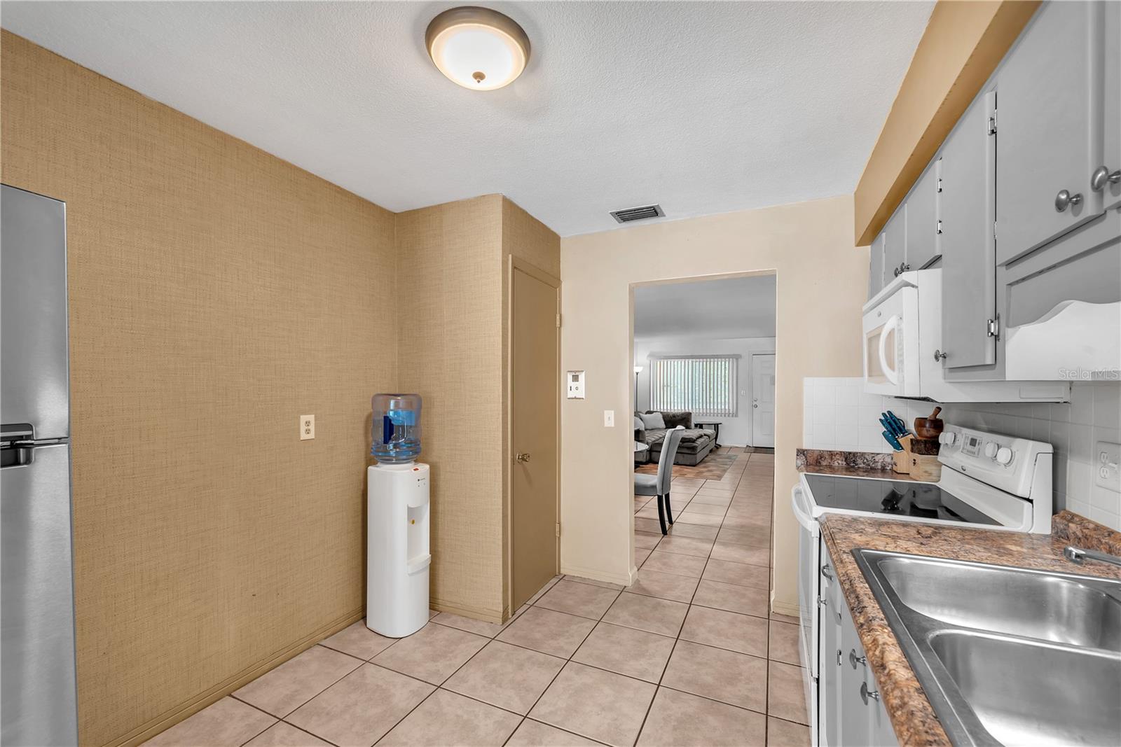 DISSTON ARMS APTS CONDO - Residential
