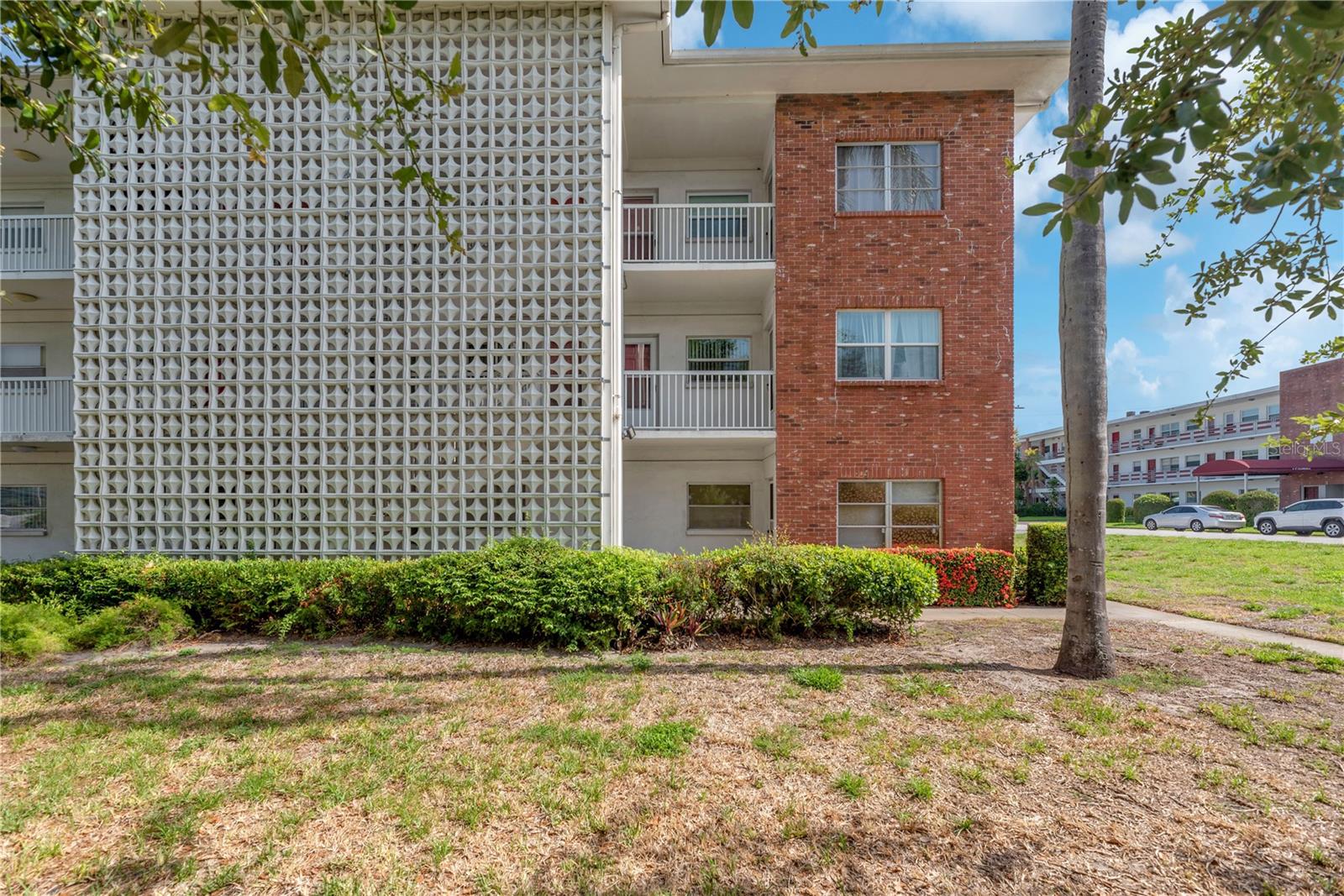 DISSTON ARMS APTS CONDO - Residential