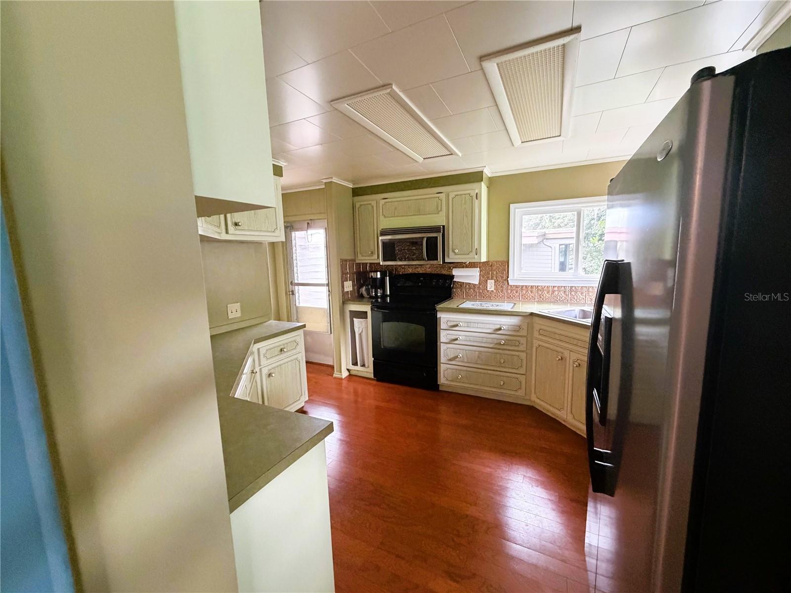HAWTHORNE AT LEESBURG A COOP - Residential