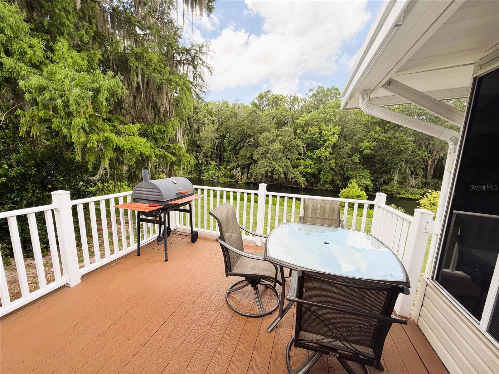 HAWTHORNE AT LEESBURG A COOP - Residential